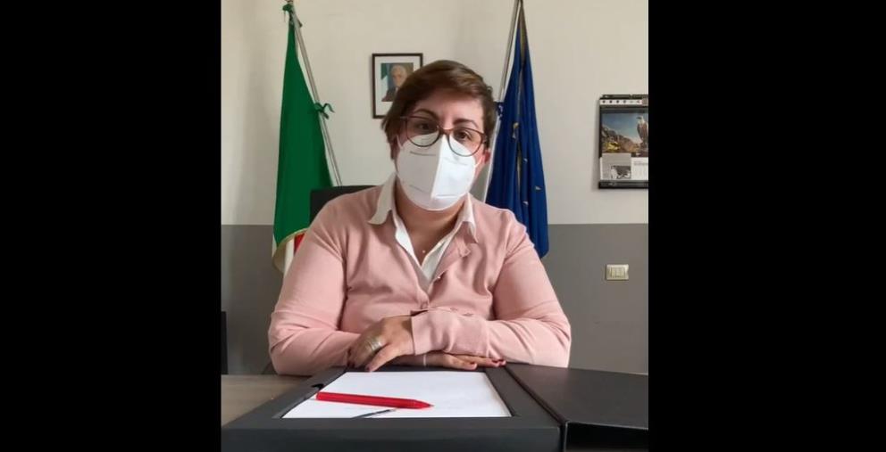 images Coronavirus. A Borgia focolaio in una scuola, con alunni e docenti positivi. Il sindaco: "Gravità assoluta"