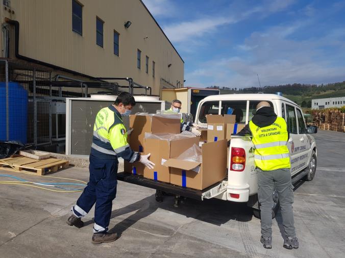 images Coronavirus. La macchina della solidarietà a Catanzaro finora ha servito 350 famiglie.  Abramo ringrazia tutti: “Uniti e coesi, è il vero senso di una comunità"