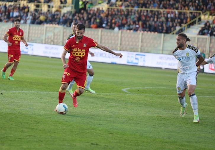 images Il Catanzaro al settimo posto del monte ingaggi di Serie C: Iemmello il calciatore più pagato della categoria