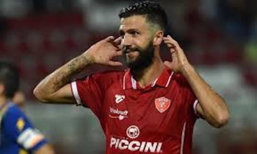 images Us Catanzaro 1929, Iemmello a un passo dalle Aquile. Fatta per Sounas