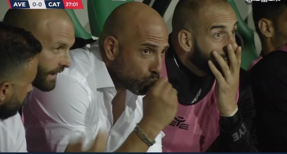 Us Catanzaro 1929, mister Calabro a fine gara: "Devo pensare a qualcosa di diverso ma credo fortemente nella mia squadra" images Us Catanzaro 1929, mister Calabro a fine gara: "Devo pensare a qualcosa di diverso ma credo fortemente nella mia squadra"