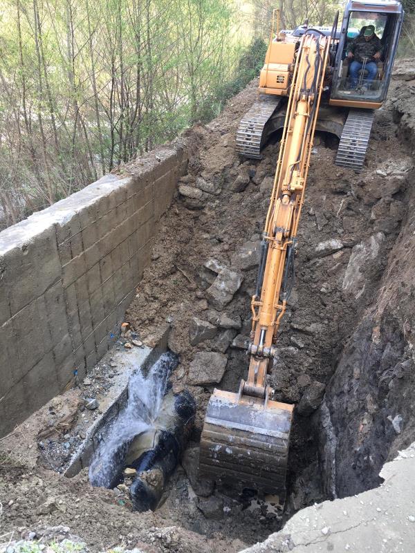 Catanzaro. La Sorical: "Riparazioni complesse alla condotta di Santa Domenica. Lavori procederanno ad oltranza durante la notte" images Catanzaro. La Sorical: "Riparazioni complesse alla condotta di Santa Domenica. Lavori procederanno ad oltranza durante la notte"