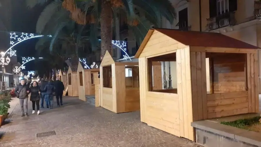 Questa sera a Lamezia l’inaugurazione dei Mercatini di Natale tra creazioni artigianali e delizie culinarie images Questa sera a Lamezia l’inaugurazione dei Mercatini di Natale tra creazioni artigianali e delizie culinarie