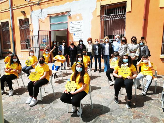 Catanzaro. Imparare divertendosi: Soroptimist e Club Unesco insieme per l'Oasi delle api images Catanzaro. Imparare divertendosi: Soroptimist e Club Unesco insieme per l'Oasi delle api