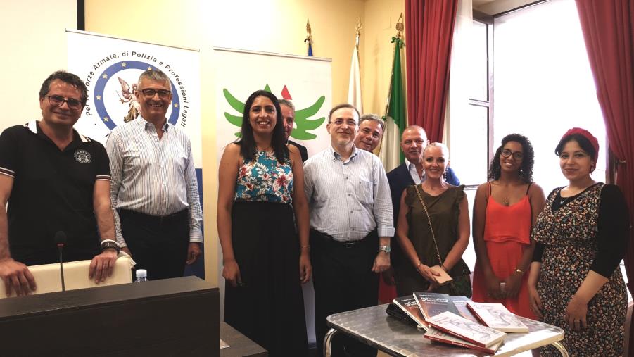 images Catanzaro. Accoglienza e Integrazione: Vitambiente dialoga con Fulciniti su "Frammenti di Umanità"