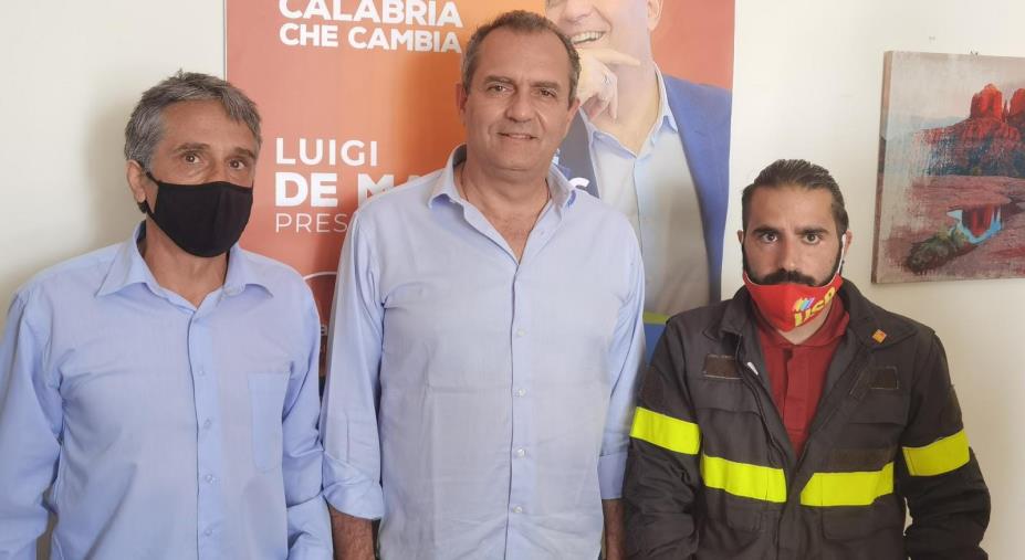 images L'Usb Vigili del fuoco Calabria incontra Luigi De Magistris