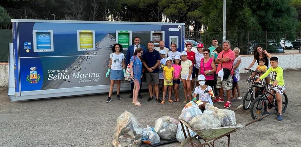 Sellia Marina, grandi e piccini insieme per la passeggiata ecologica in località San Vincenzo images Sellia Marina, grandi e piccini insieme per la passeggiata ecologica in località San Vincenzo