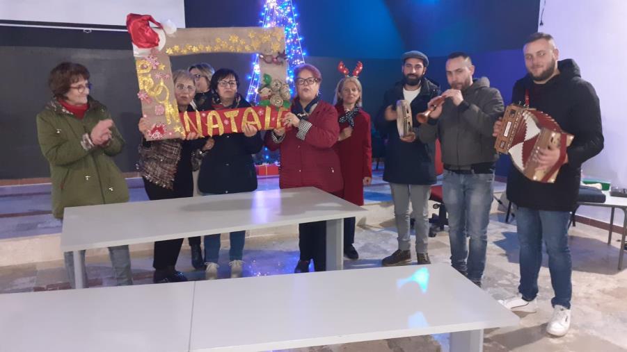 images Zampognari e tombolata: a Cropani festa grande con il Natale Bella Piazza