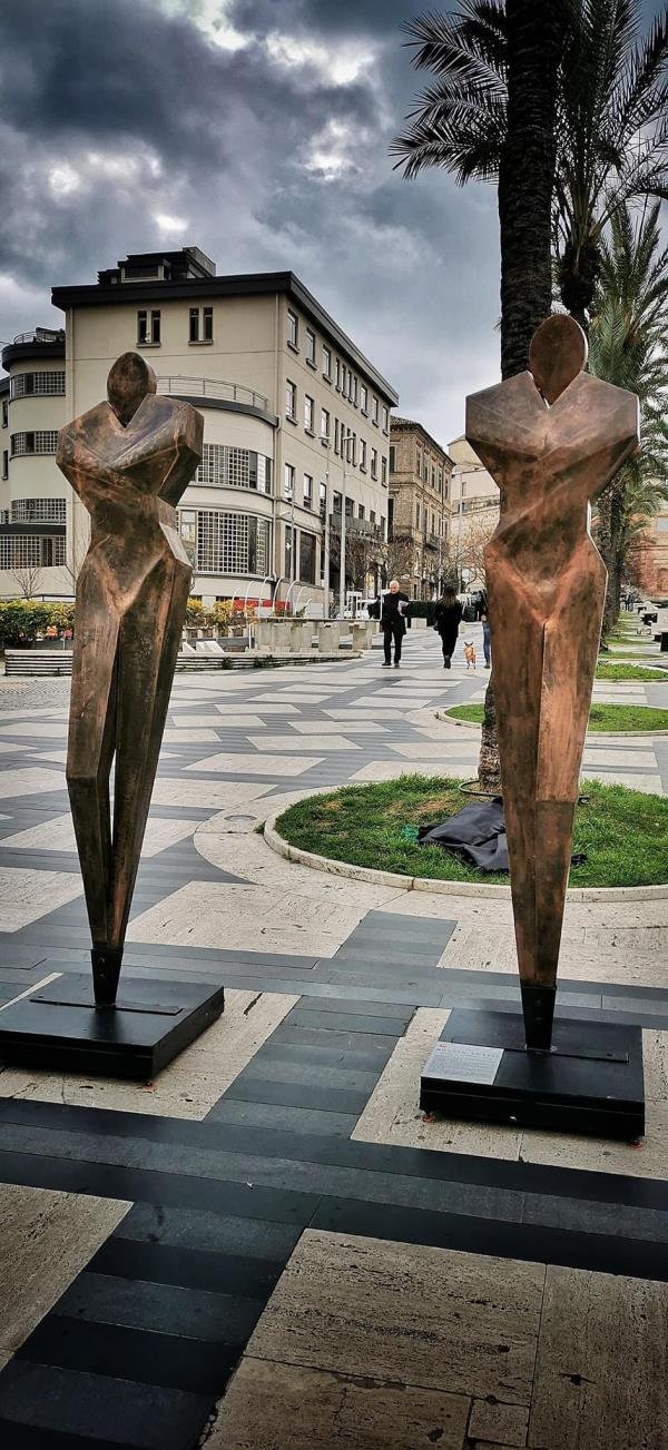 Le nuove opere di Nuccio Loreti e il rammarico per le grandi assenze: la riflessione di Vincenzo Concolino images Le nuove opere di Nuccio Loreti e il rammarico per le grandi assenze: la riflessione di Vincenzo Concolino