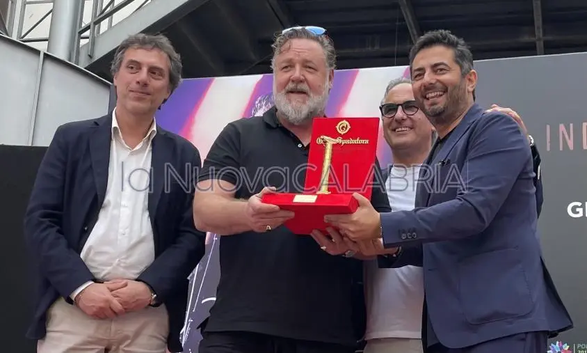 images Russell Crowe incantato dalle bellezze della Calabria: "Tornerò per le vacanze"