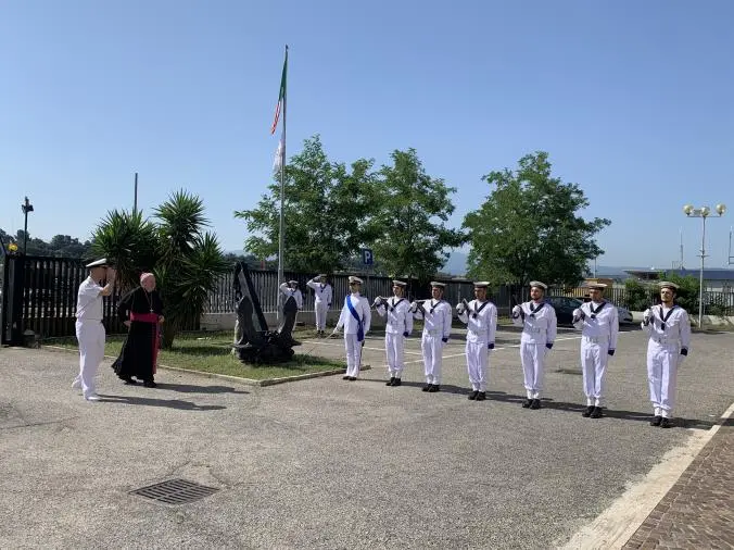 L’Ordinario Militare per l’Italia ha fatto visita alla Capitaneria di porto di Gioia Tauro images L’Ordinario Militare per l’Italia ha fatto visita alla Capitaneria di porto di Gioia Tauro