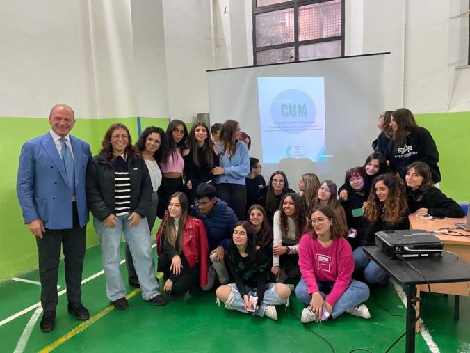 images Il ruolo e l'importanza del CUM - Centro Uomini Maltrattanti: se ne è parlato all'IIS "G. De Nobili" di Catanzaro