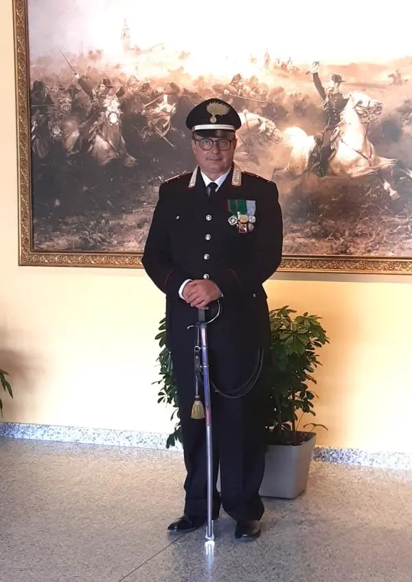 Carabinieri, in pensione il luogotenente Bombara decano del Comando Legione Calabria images Carabinieri, in pensione il luogotenente Bombara decano del Comando Legione Calabria