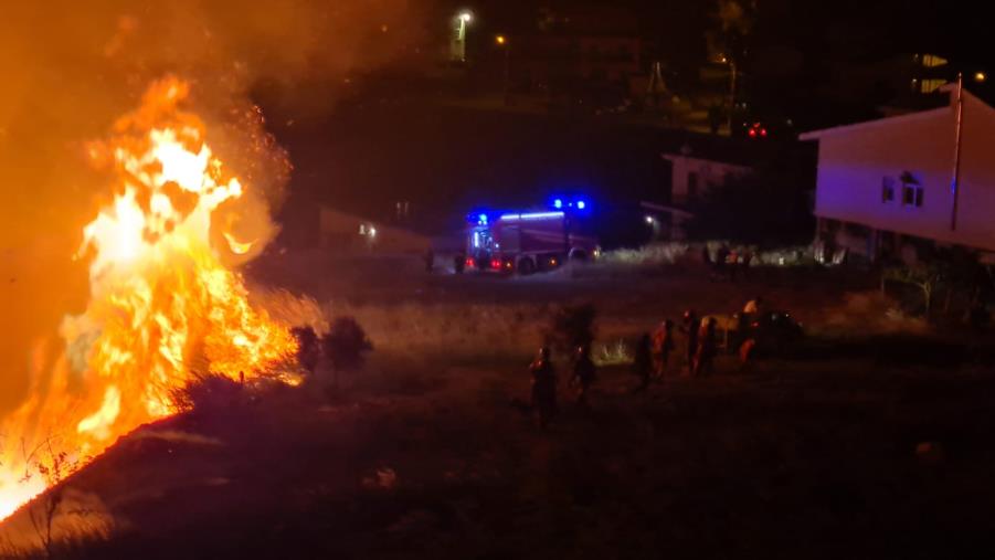 images Emergenza incendi, il punto della situazione in Calabria: 46 gli interventi in corso (VIDEO)