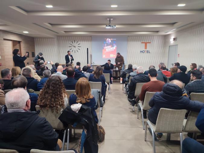 Congresso Pd, i sostenitori della mozione Bonaccini si ritrovano a Lamezia e si schierano contro l'autonomia images Congresso Pd, i sostenitori della mozione Bonaccini si ritrovano a Lamezia e si schierano contro l'autonomia