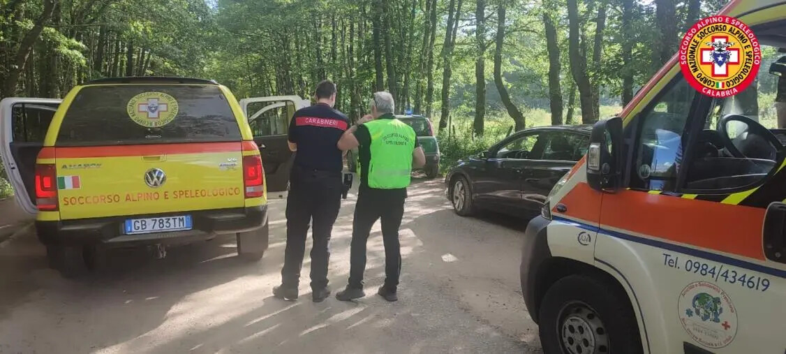 images Spezzano della Sila, donna s'infortuna alla caviglia: l'intervento del soccorso alpino