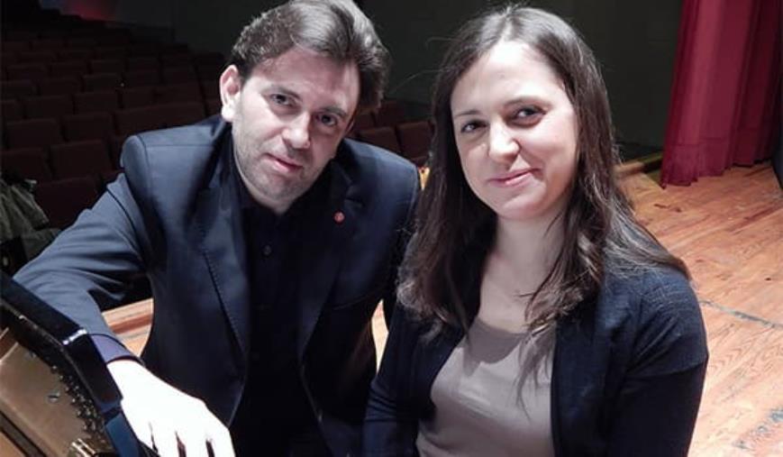 Ama, a Catanzaro il duo pianistico Roberto Issoglio e Stéphanie Vuillermoz images Ama, a Catanzaro il duo pianistico Roberto Issoglio e Stéphanie Vuillermoz