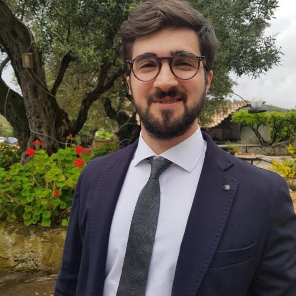 images UNIVERSITA'/ IO RESTO QUI. Jacopo Lauria ai suoi coetani: "Alla Calabria restiamo solo noi"