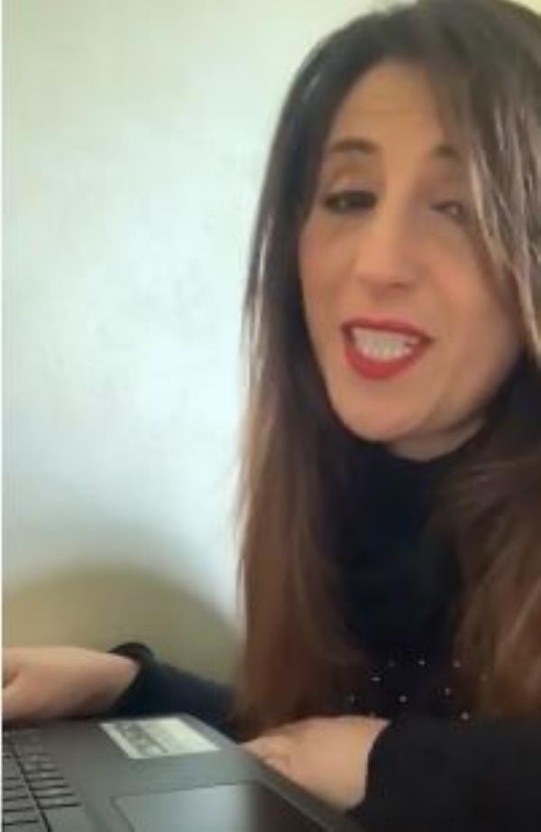 images #iorestoacasa con Katia, la docente di Reggio Calabria che insegna a Torino