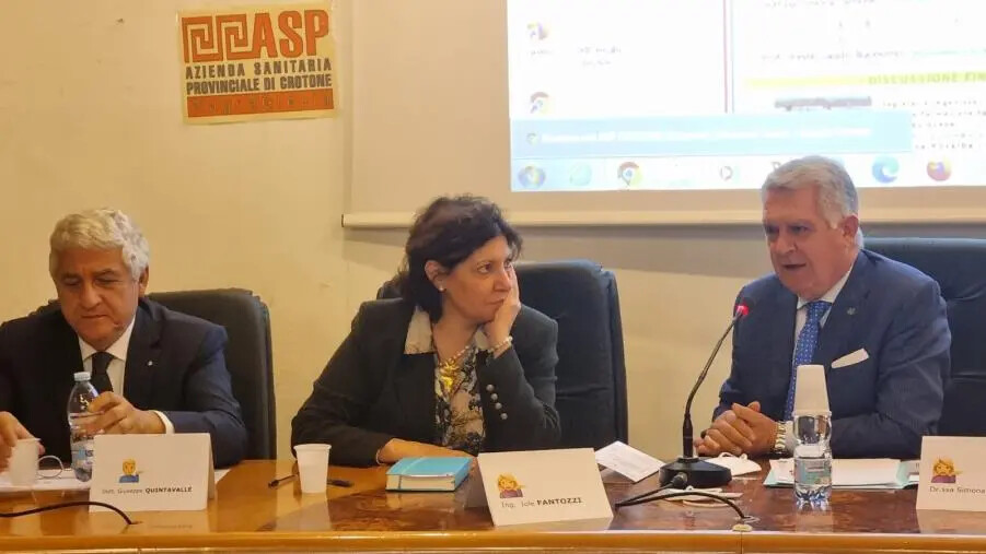 "Crotone avrà molta attenzione da parte di Arpacal", la promessa del commissario Errigo images "Crotone avrà molta attenzione da parte di Arpacal", la promessa del commissario Errigo