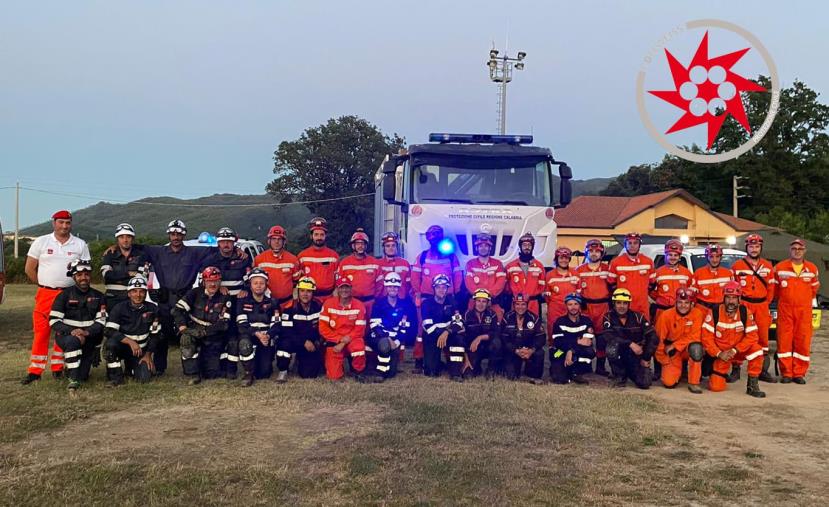 Si è concluso il V corso U.S.A.R. (Urban Search And Rescue) che ha visto protagonisti i teams di Edelweiss, Angeli della Sila e CISOM images Si è concluso il V corso U.S.A.R. (Urban Search And Rescue) che ha visto protagonisti i teams di Edelweiss, Angeli della Sila e CISOM