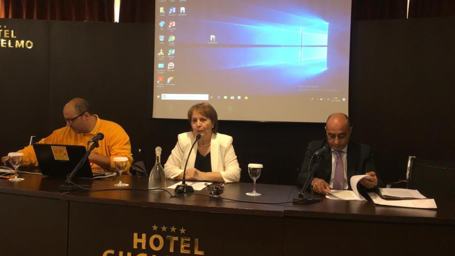 images Al carcere di Catanzaro presentato il libro di Foresta: "Il faggio che sposò la luna"