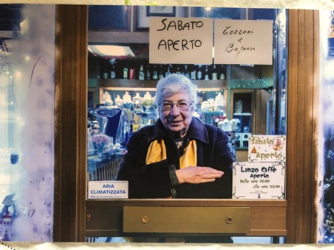 Lutto in città. Si è spenta la signorina Lanzo, icona di gentilezza e cortesia nello storico bar di corso Mazzini images Lutto in città. Si è spenta la signorina Lanzo, icona di gentilezza e cortesia nello storico bar di corso Mazzini