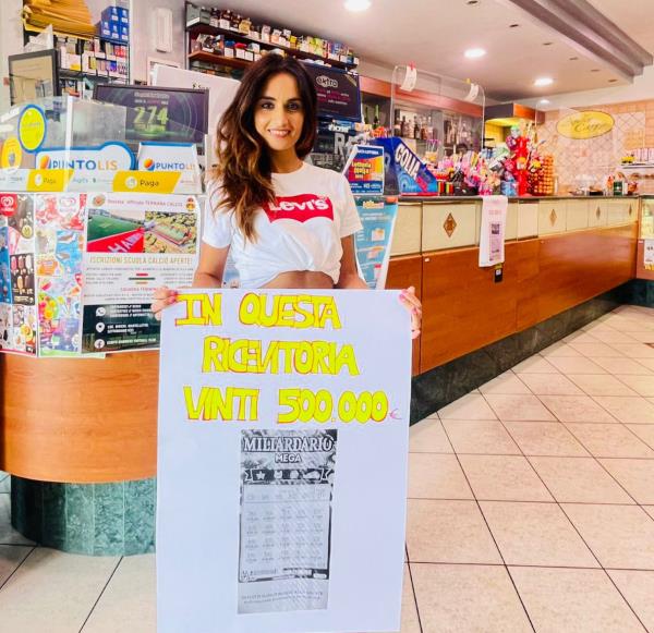 Gratta e vinci fortunato nel “Bar tabacchi Renda” nel quartiere Martelletto di Settingiano
 images Gratta e vinci fortunato nel “Bar tabacchi Renda” nel quartiere Martelletto di Settingiano