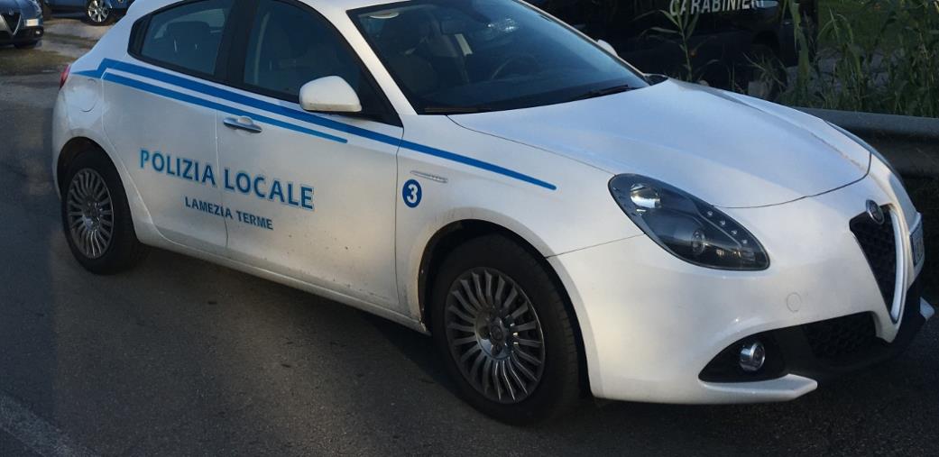 images Lamezia Terme, sanzioni per abbandono illegale rifiuti. Controlli della Polizia locale