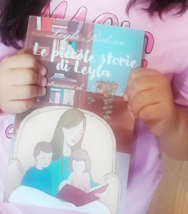 images Catanzaro. Leyla Redesco a 6 anni pubblica le sue prime "piccole storie"