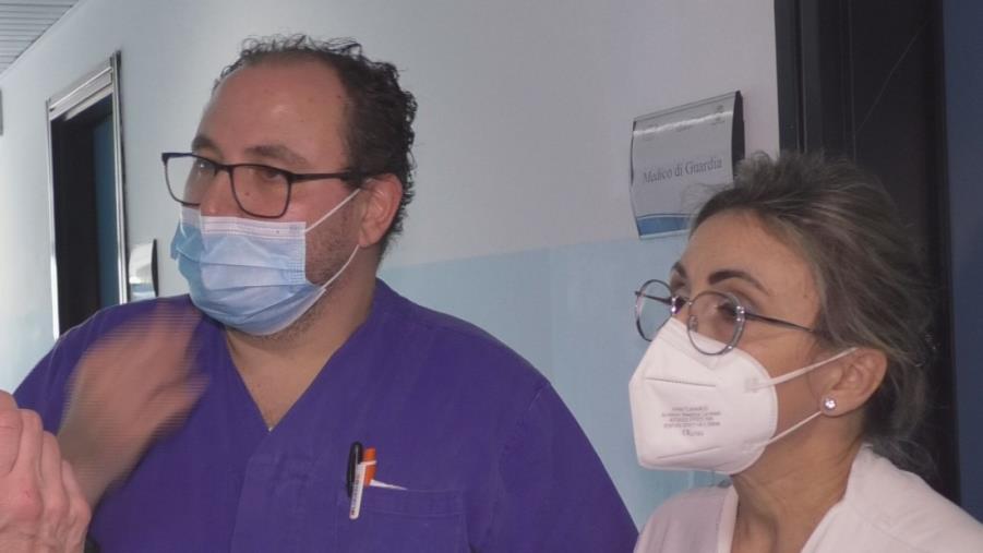 images I messaggi dei parenti e le cure ai pazienti, gli operatori del Pugliese raccontano il reparto Covid