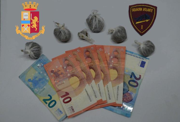 images Il pensionato con il vizietto della marijuana: beccato un 66enne di Isola Capo Rizzuto