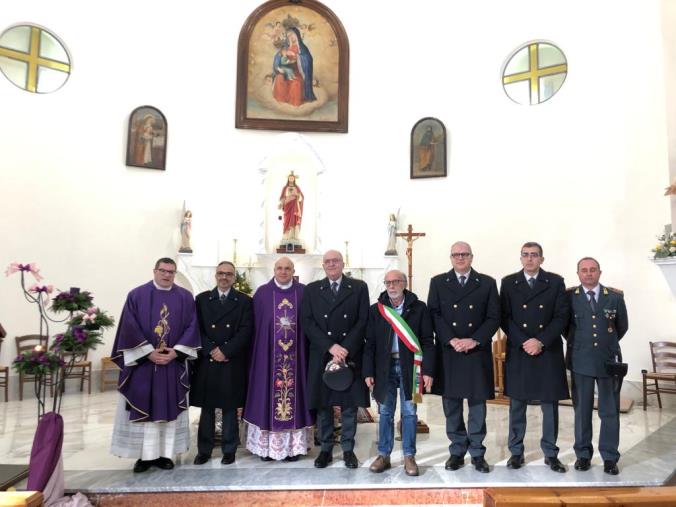 images L'arte come dono d'amore: la guardia di finanza di Catanzaro regala alla parrocchia di Verbicaro 2 opere 