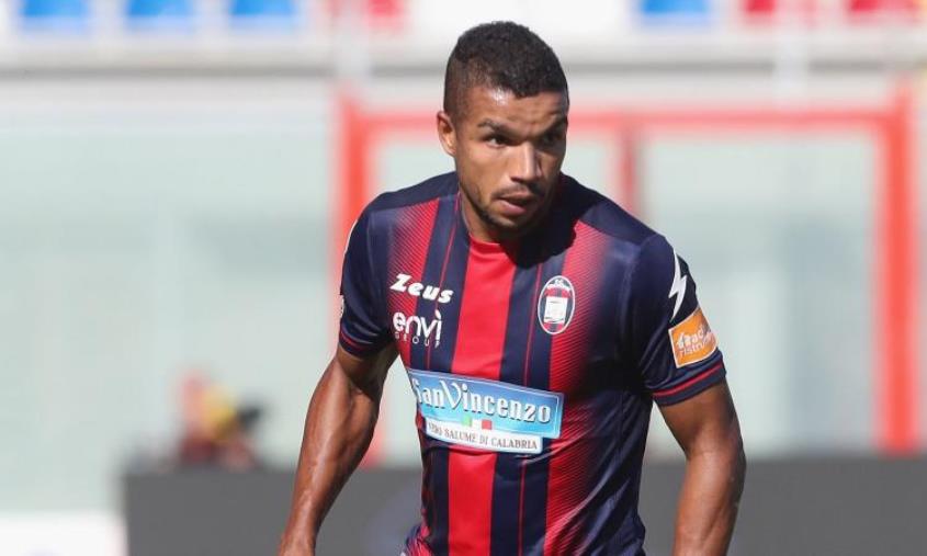 images Verso Crotone-Pescara, Messias: “I tifosi sono la nostra forza”
