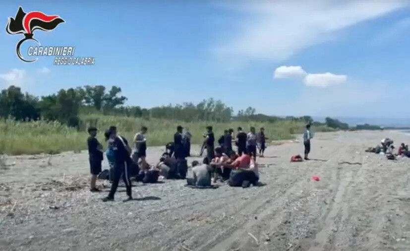images Traffico migranti, operazione Dda Reggio: a rischio anche la vita di neonati per soldi