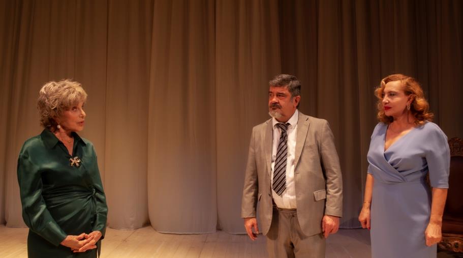 images Dal cinema al palco del Politeama: “Mine vaganti” mercoledì 11 gennaio inaugura l'anno del teatro catanzarese