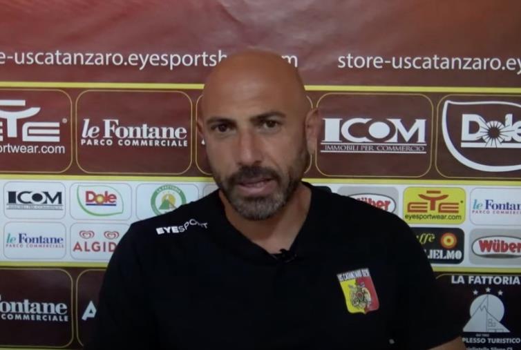 Us Catanzaro 1929, mister Calabro nel dopogara: "Sono contento è stata una prestazione positiva". Monterisi: "Dedico il gol alla mia famiglia" images Us Catanzaro 1929, mister Calabro nel dopogara: "Sono contento è stata una prestazione positiva". Monterisi: "Dedico il gol alla mia famiglia"