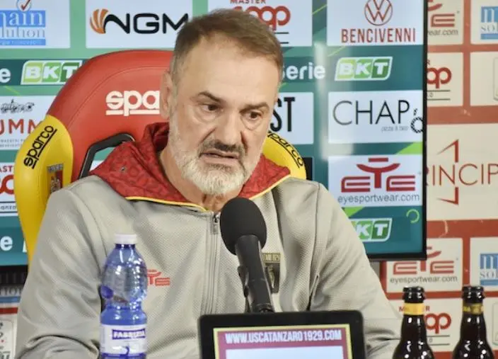 Vivarini prima del Bari: "Gara da giocare con grande cura e attenzione contro avversari forti" images Vivarini prima del Bari: "Gara da giocare con grande cura e attenzione contro avversari forti"