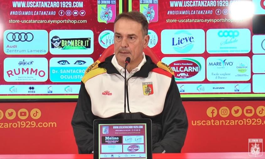 Processo Giallorosso, funziona la cura Vivarini. Catanzaro si rilancia all'inseguimento del Bari (COMMENTA IN DIRETTA)