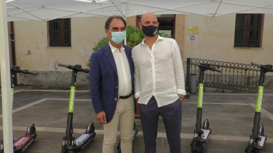 Catanzaro. Arrivano i monopattini: presentato il servizio a noleggio  images Catanzaro. Arrivano i monopattini: presentato il servizio a noleggio
