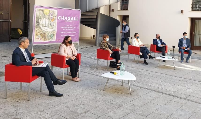 Catanzaro. Riparte la cultura: porte aperte al San Giovanni con la mostra "Chagall-La Bibbia" images Catanzaro. Riparte la cultura: porte aperte al San Giovanni con la mostra "Chagall-La Bibbia"
