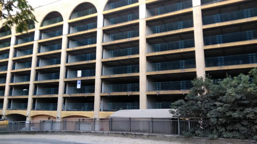 images Isola pedonale permanente nel centro di Catanzaro e il 'cronico' problema parcheggi 