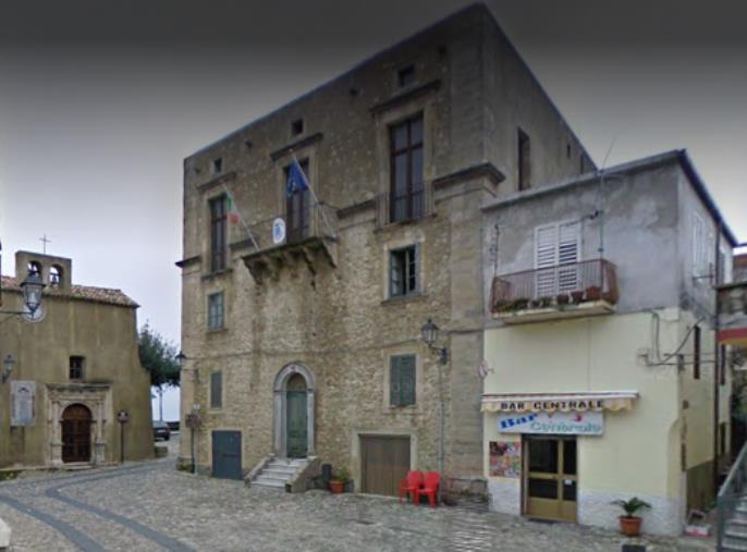 images Belcastro. L'ex amministrazione Pace risponde alle accuse del sindaco Torchia: "Un attacco senza contraddittorio"