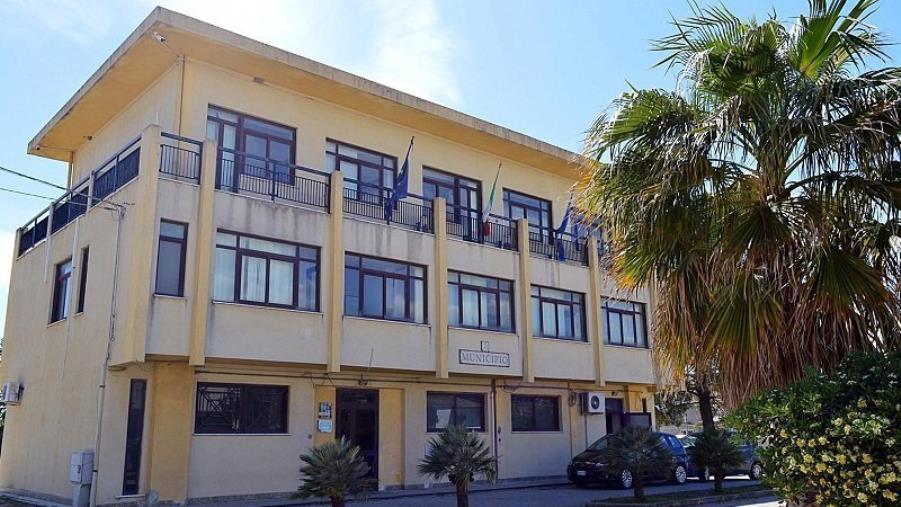 images Mensa scolastica e scuolabus a Sellia Marina, la minoranza: "Dopo un mese dalla campanella, i disservizi continuano"  