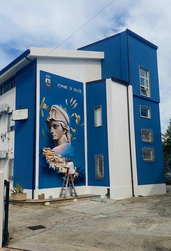 Sellia, nasce un murale che ricorda l'antica storia del comune ionico images Sellia, nasce un murale che ricorda l'antica storia del comune ionico