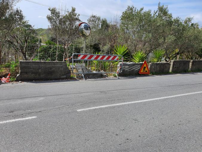 images Catanzaro. Gironda: "Necessario intervento urgente sul muro di cinta lungo via Campanella"