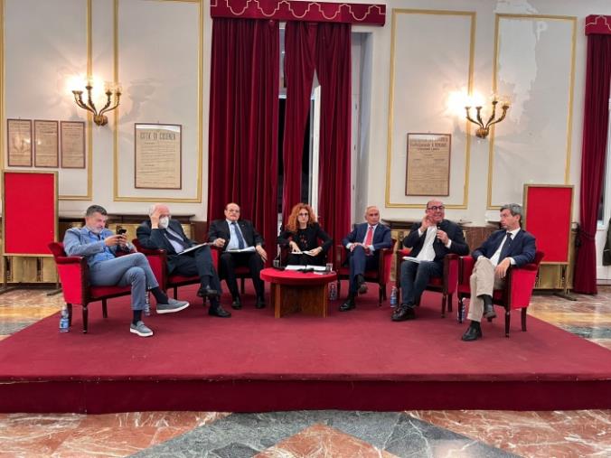 "Amara Verità", presentato il libro di Carlo Guccione al Rendano di Cosenza
 images "Amara Verità", presentato il libro di Carlo Guccione al Rendano di Cosenza