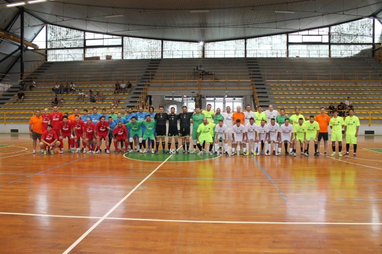 “Noi del Calcio a 5” al PalaGallo di Catanzaro: premio Squadra calabrese rivelazione dell’anno 2022 alle Pantere Nere images “Noi del Calcio a 5” al PalaGallo di Catanzaro: premio Squadra calabrese rivelazione dell’anno 2022 alle Pantere Nere