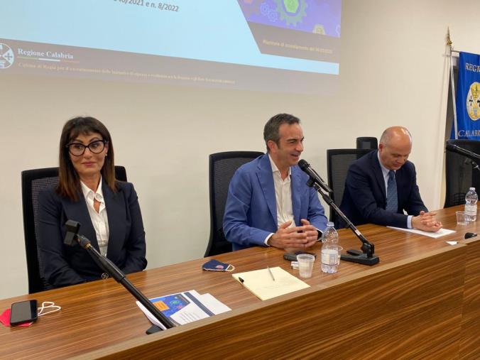 Occhiuto: "A Gioia Tauro un rigassificatore e un grande distretto agroalimentare dei surgelati"  images Occhiuto: "A Gioia Tauro un rigassificatore e un grande distretto agroalimentare dei surgelati"