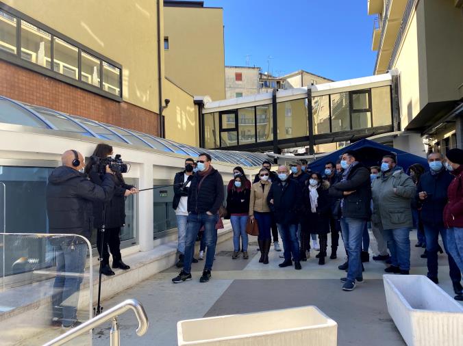 images Sant'Anna hospital. Dipendenti indignati: "L'Asp ci ritiene complici di un sistema mafioso". E si appellano a Gratteri